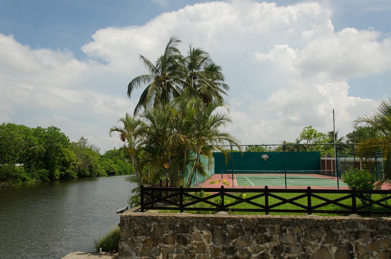 Hotel Plaza Palmas Tuxpan  Exterior photo